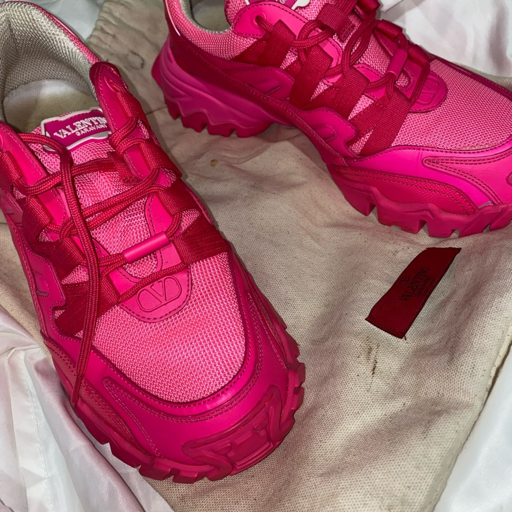 Valentino Sneakers Size 40